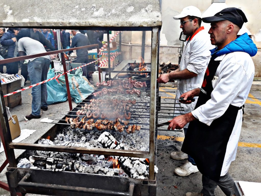 Adelfia Festa di San Trifone graticole con carne di agnello