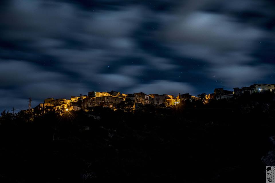 Saracena borgo notturno