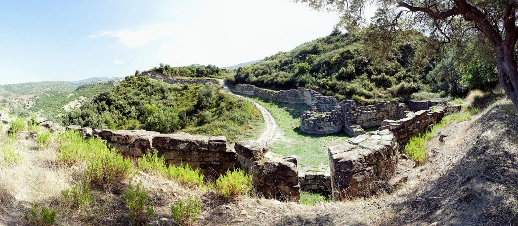 Castiglione di Paludi sito archeologico brettio