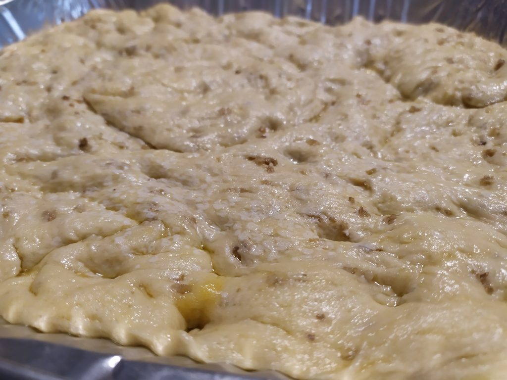 Pitta cu u maju teglia focaccia