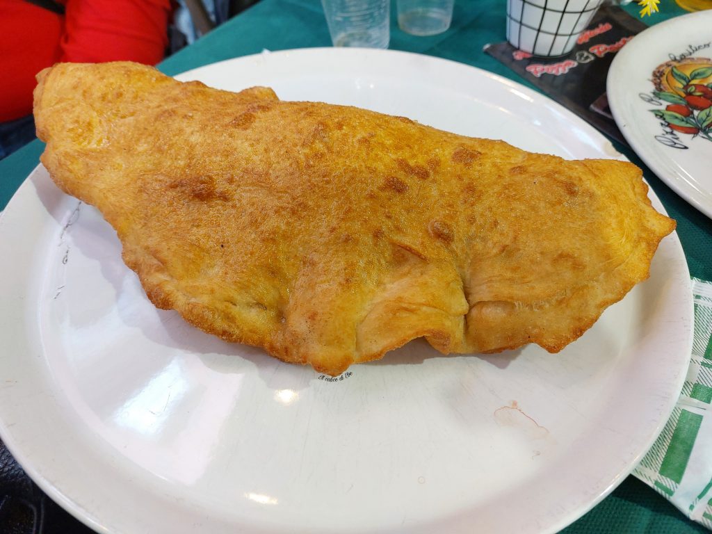 Pizza fritta Napoli