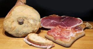 Prosciutto crudo di Aieta